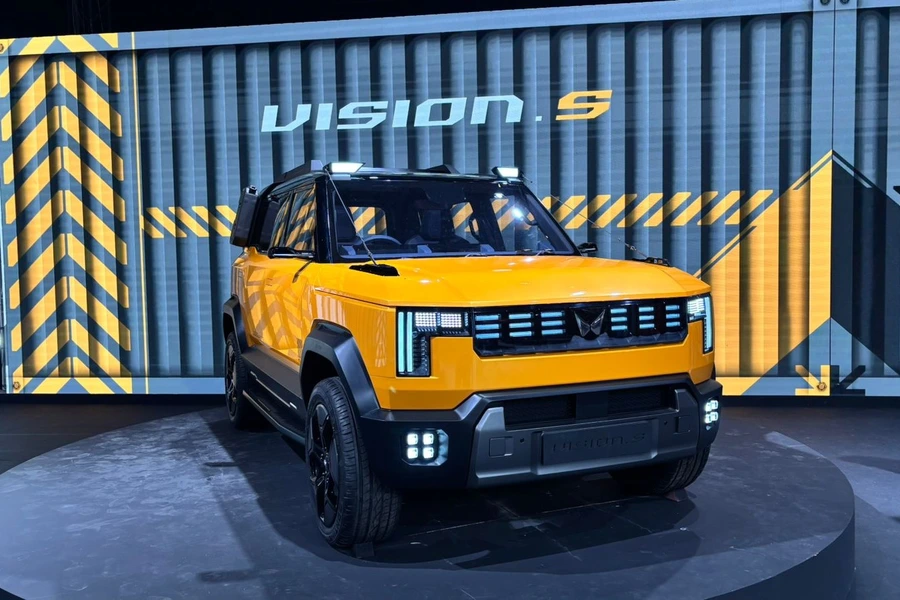 Mahindra Freedom NU