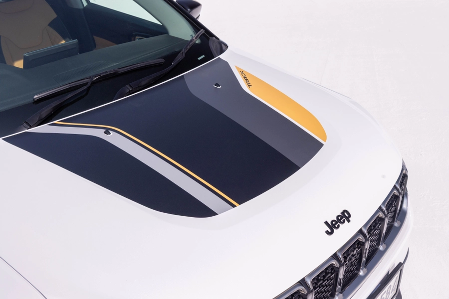 Jeep Meridian Track Edition